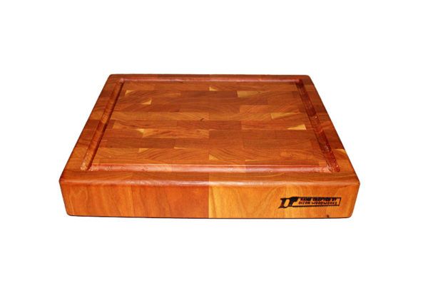 end-grain-wooden-cutting-board-with-handle-juice-grooves-and-non-slip-feet-top-view