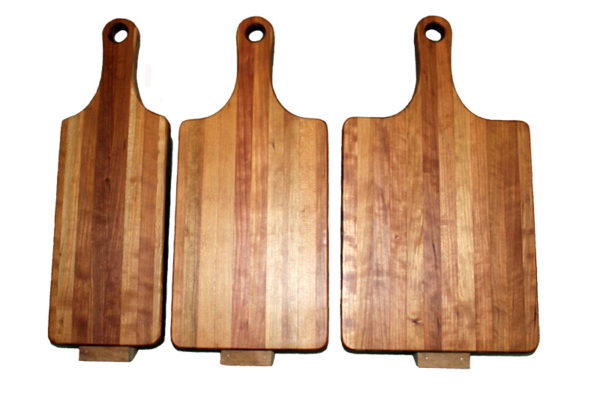 side-grain-wooden-cutting-board-with-handle (3)